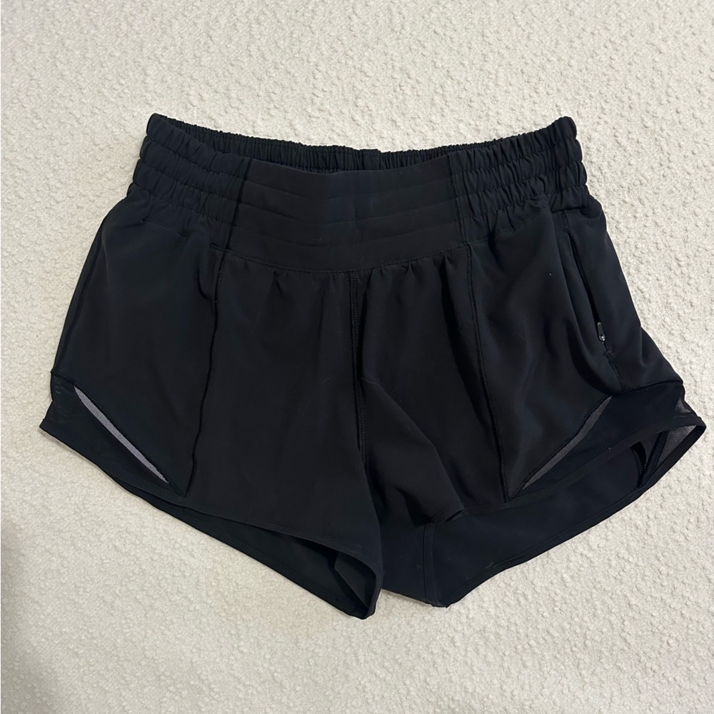 Lululemon Hotty Hot HR 2.5 Short